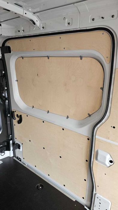Podłoga Brązowa 9mm L3-Renault Master,Nissan Interstar-WYSYŁKA GRATIS!