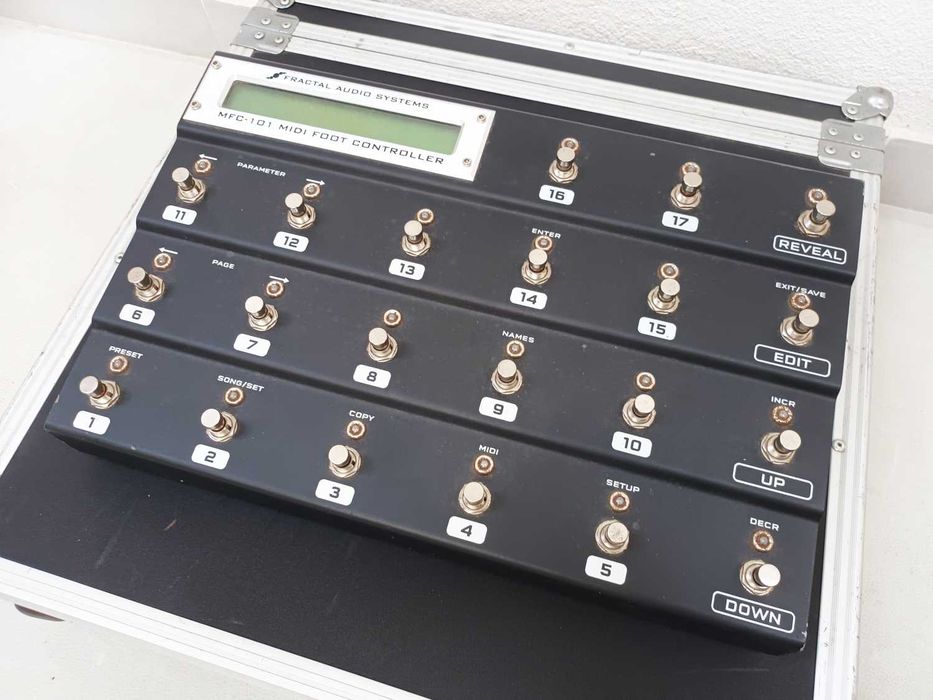 Fractal Axe FX II + Controlador + Flightcase