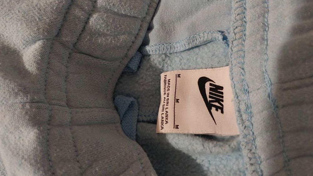 Niebieskie spodnie Nike