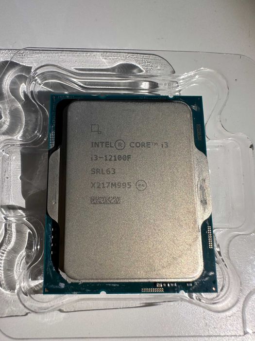 procesor Intel i3 12100f