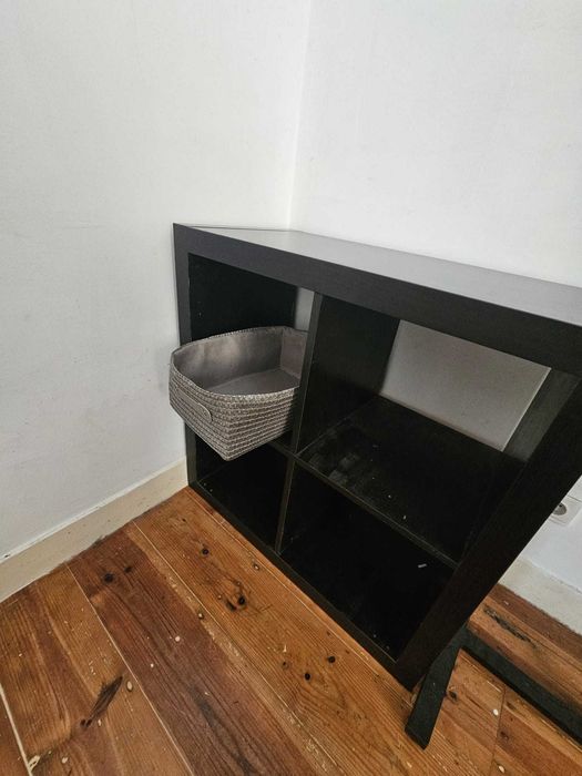 Conjunto de móveis preto para escritório