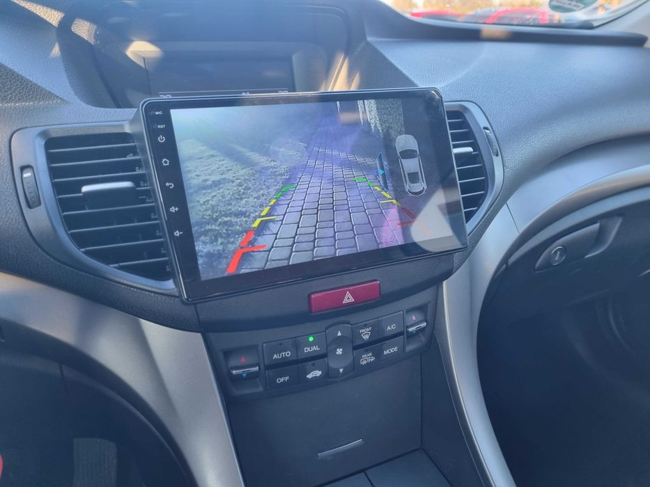 Montaż Radia 2 din z kamerami cofania