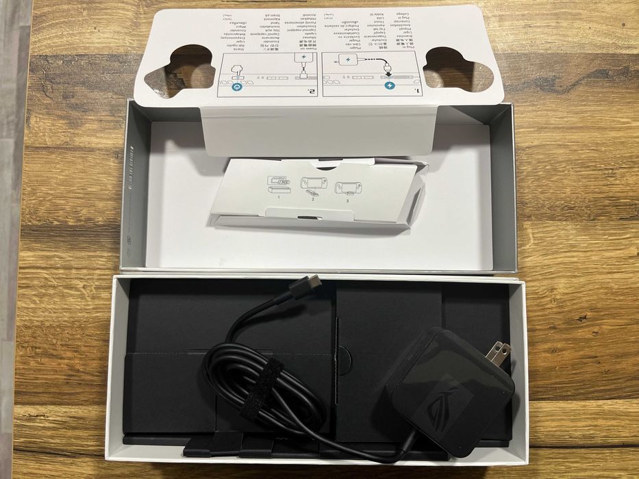 Asus Rog Ally Портативна консоль RC71L 16GB RAM 512GB SSD супер стан