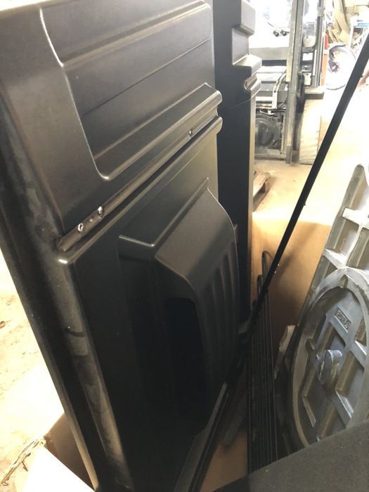 Material porta bagagens toyota yaris comercial