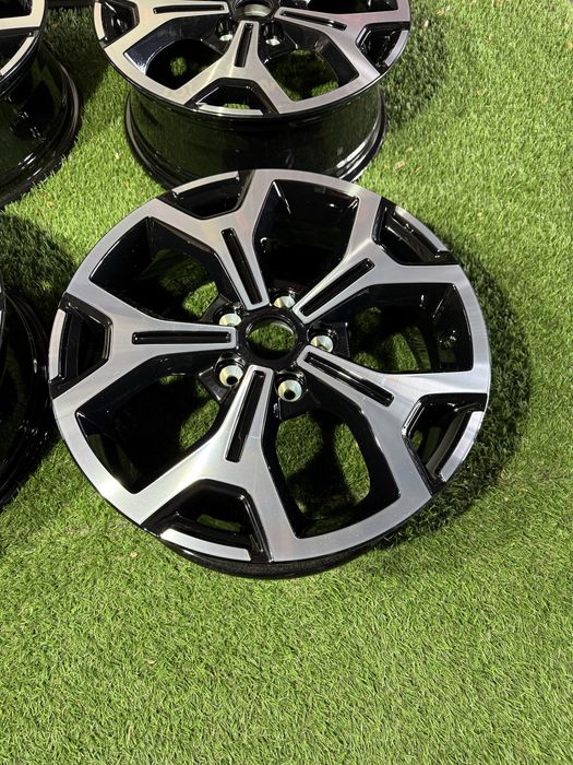 Диски r17 ET50 6.5JJ 5x114.3 renault Новые диски