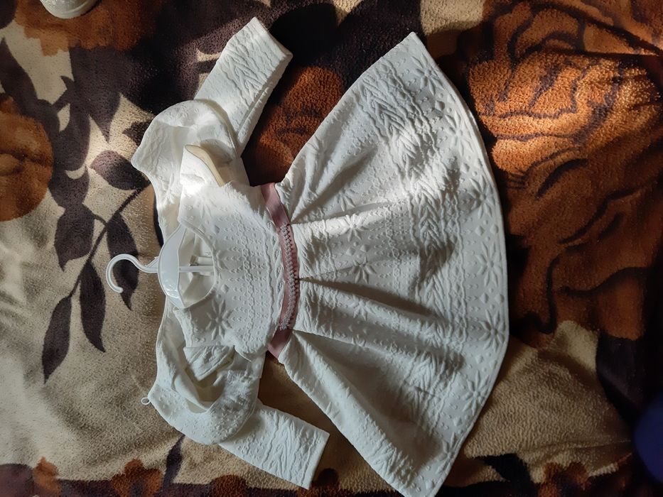 Платье праздничное