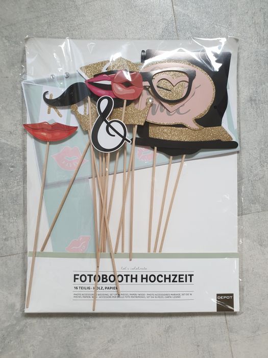 Akcesoria do fotobudki na wesele.