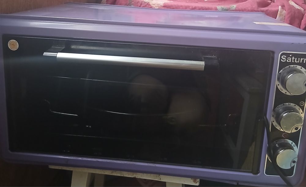 Электропечь в хорошем состоянии
