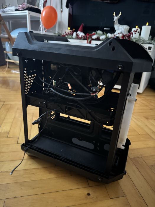 Корпус ПК -  Vinga Limpid (Mid-Tower) Робочий стан.