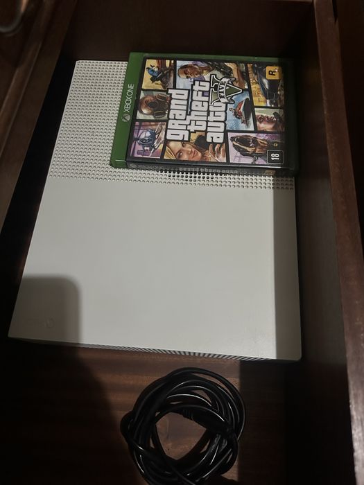 Xbox one vendo novo