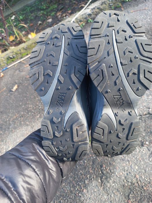 Кросівки Zara Зара