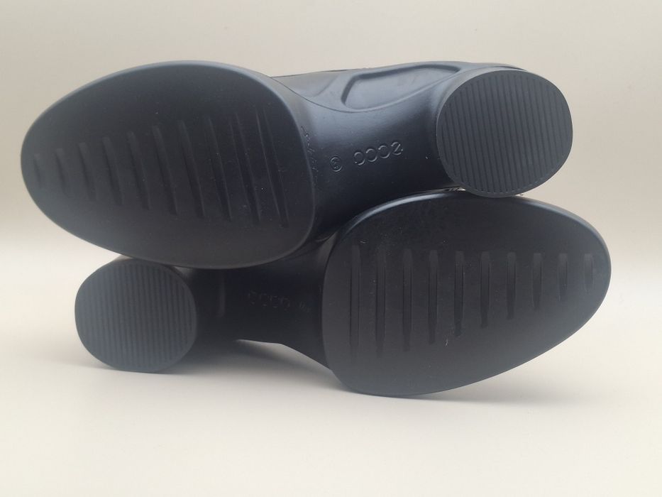 Туфлі ECCO Shape Sculpted Motion  55 Нові 42р.