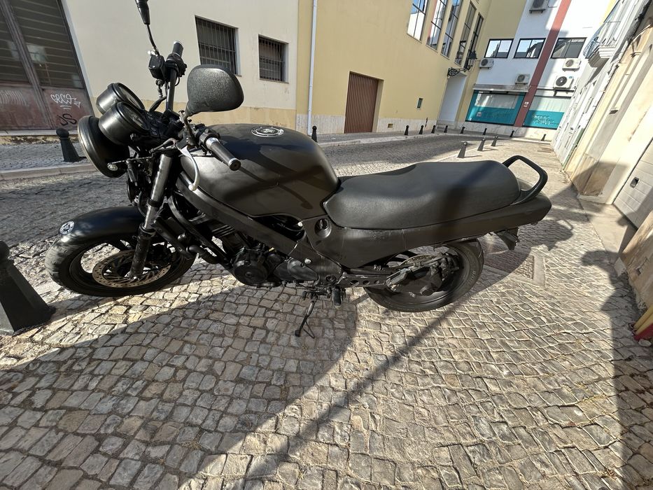 Mota Honda NTV 650
