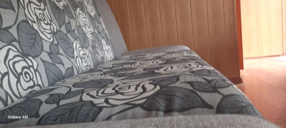 Kanapa wersalka łóżko sofa