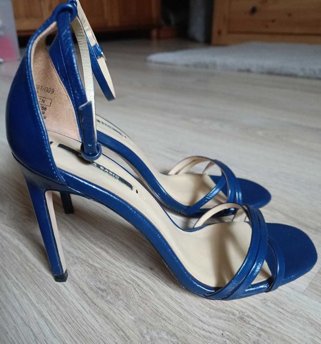 Sandałki na szpilce Zara 38 skóra nowe