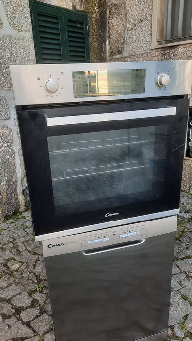 Forno em bom estado.