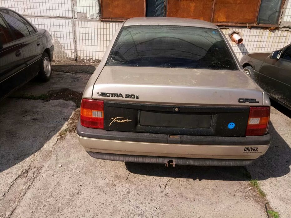 Продам Opel Vectra A 2.0i ЦІЛКОМ НА РОЗБОРКУ / ЯК ДОНОР (м. Кам'янське)