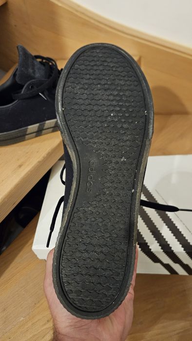 Ténis ADIDAS 42 2/3 como novos
