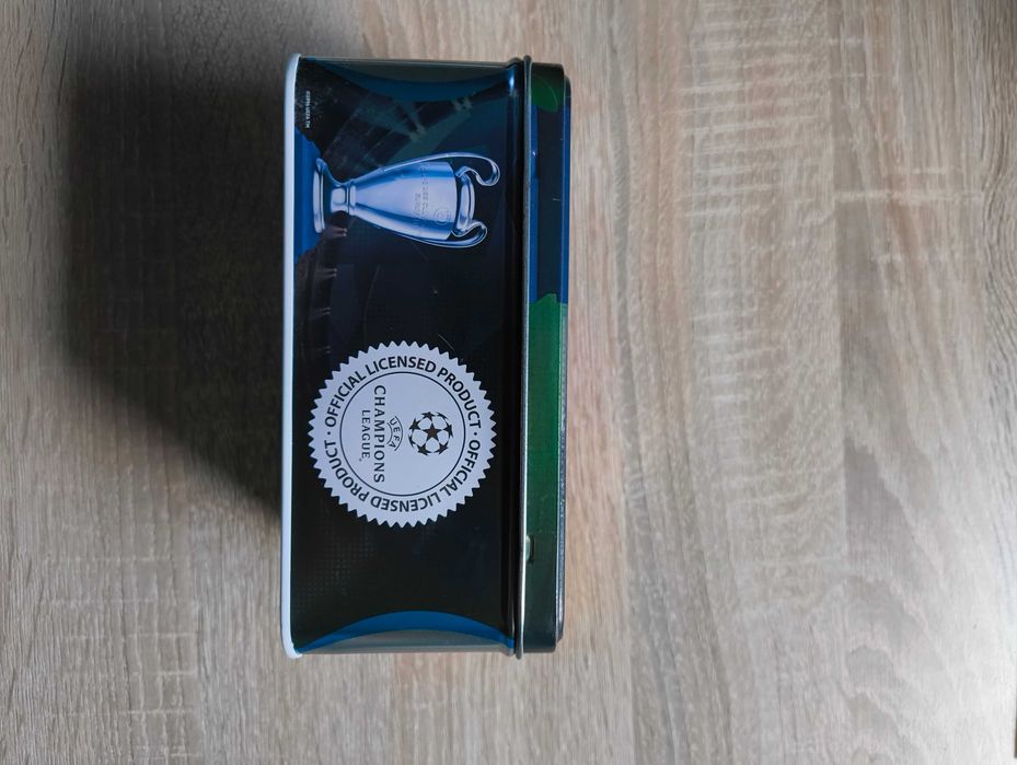Zestaw ok. 100 kart Panini Adrenalyn XL UEFA Champions League 2014/15 + Puszka
