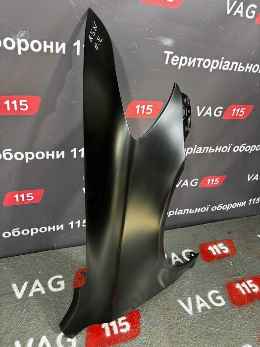 Крыло правое (R) на Skoda Octavia A5 2009-2012 OE FL фл