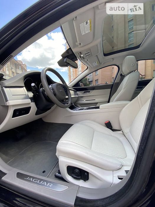 Jaguar XF 3.0 бензин