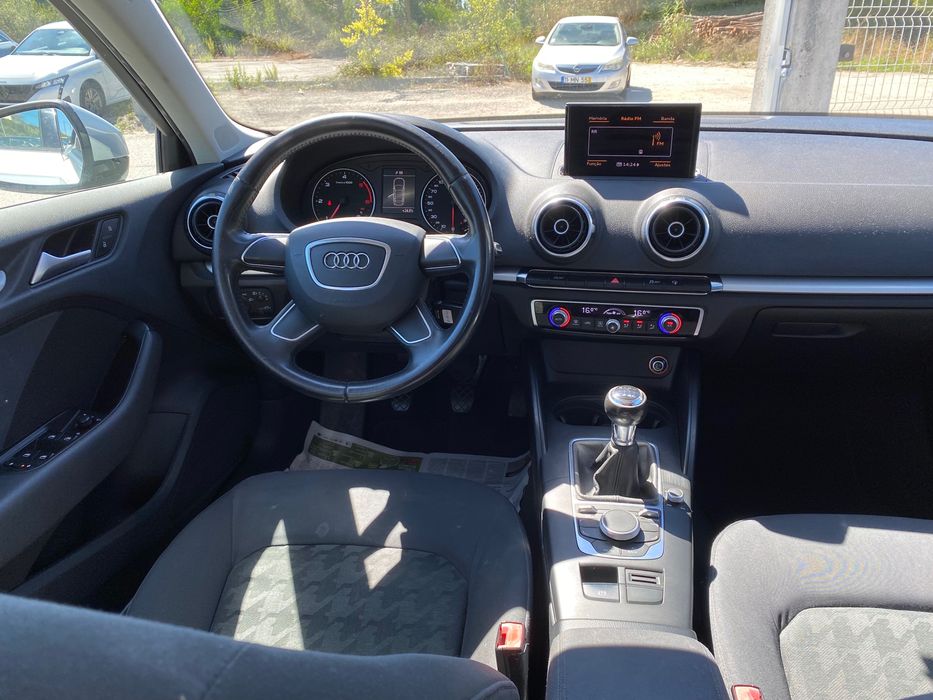 AUDI A3 1.6 TDI  162 mil kms - NACIONAL