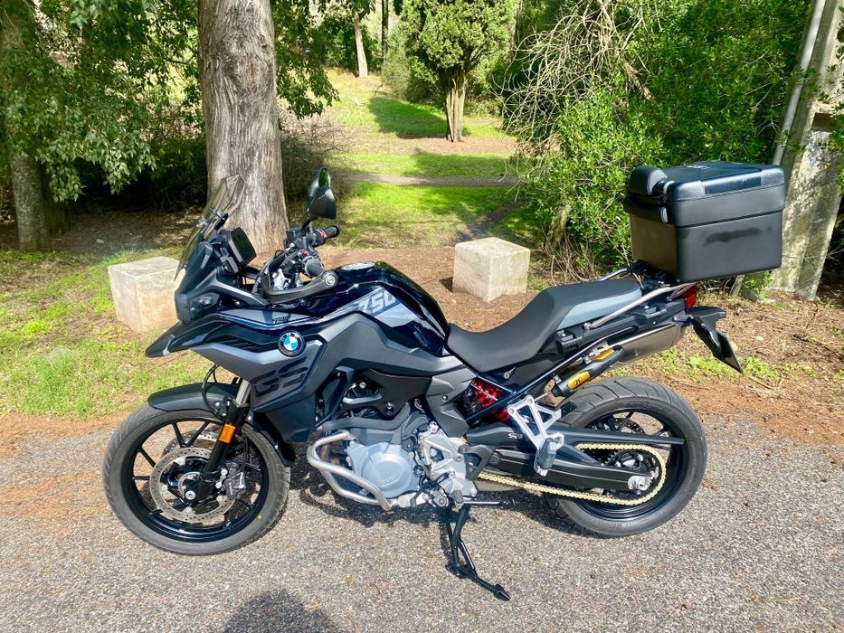 BMW F750 GS Style Triple Black