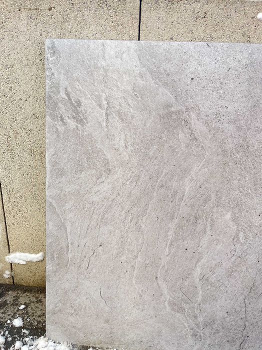 Płyta Gresowa Cliff Jasnoszary 59,7x59,7x2 GAT.II w cenie 80 zł/m2