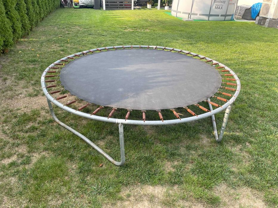Trampolina 3 m bez zabezpieczeń