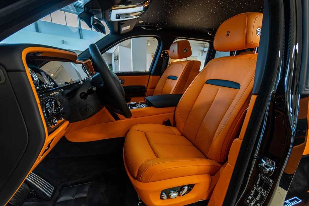 2025 Rolls-Royce Cullinan Series II Black Badge I