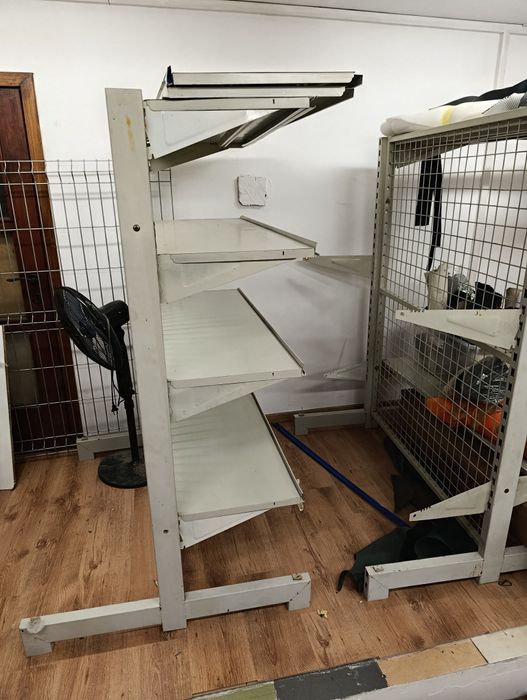 Szafki regały sklepowe magazynowe