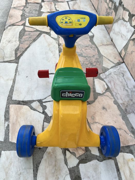Triciclo crianca Chicco