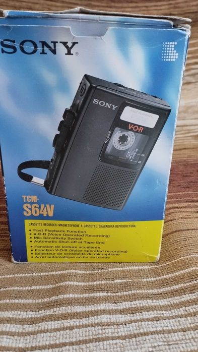 Продам диктофон Sony  TCV -S64V