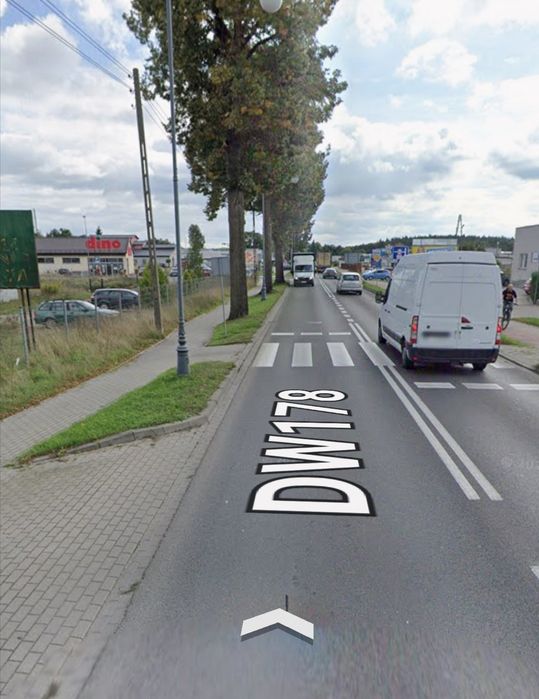 2 Lokale usługowo- handlowe lub 6 mieszkań  z parkingiem