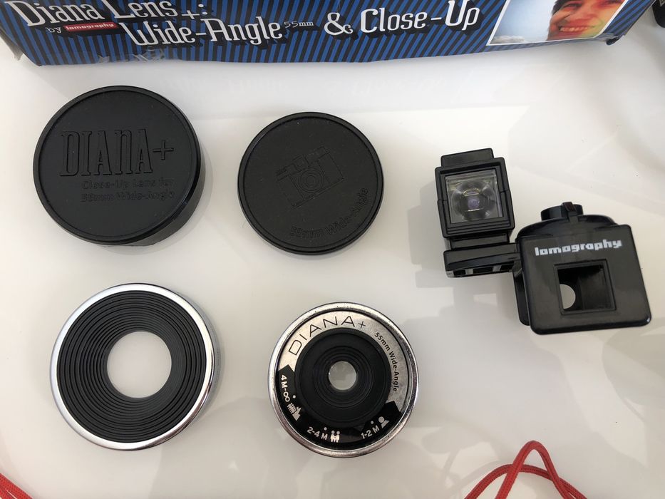 Lomo Diana F+ com Diana Lens wide Angle e Close Up Vinted retro