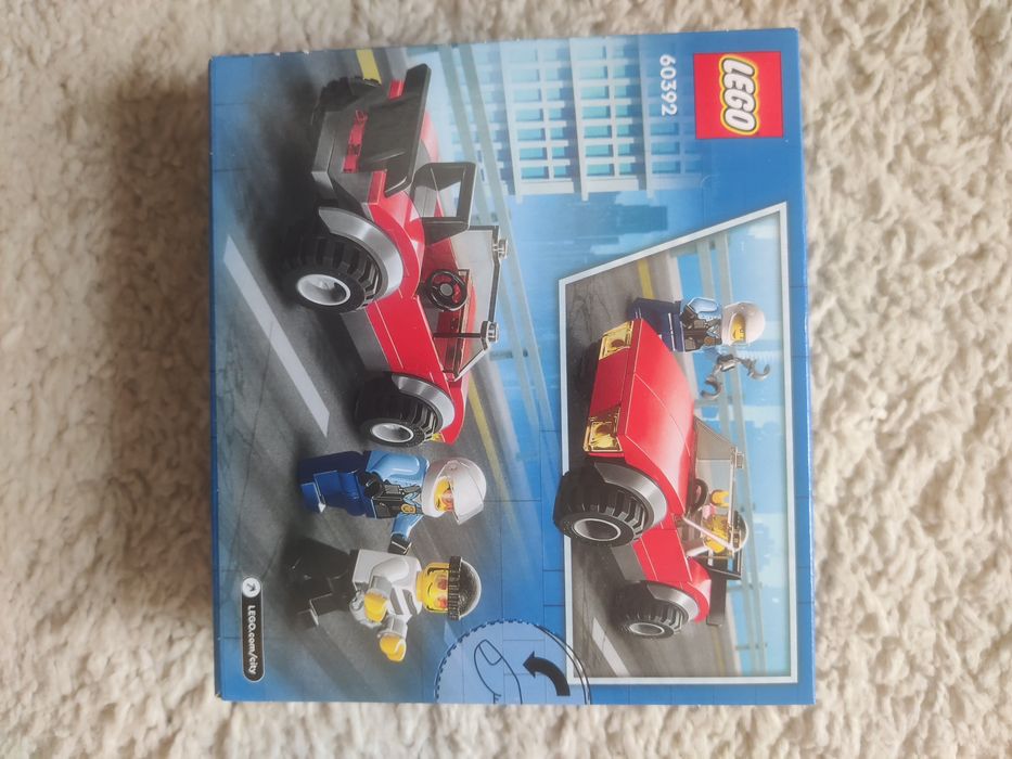 Lego City 60392 Motocykl policyjny - pościg za samochodem