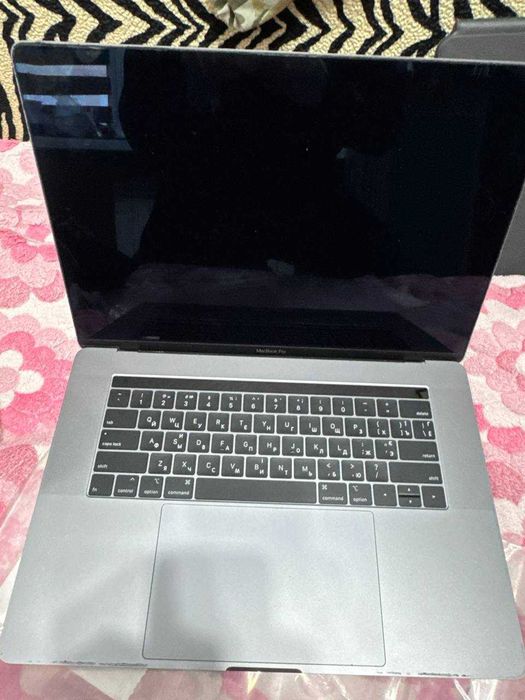 Macbook  pro 15.4 (2018), 16 512 gb, отличное состояниее