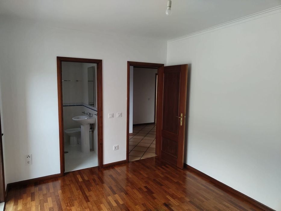 Apartamento t3 em esgueira aveiro