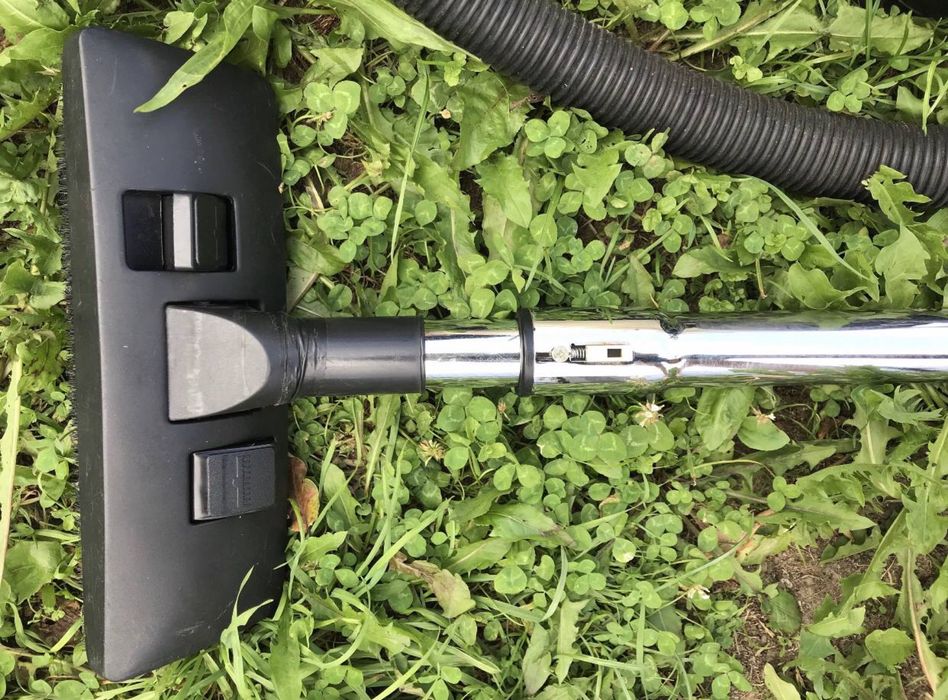 Пилосос на запчастини saturn