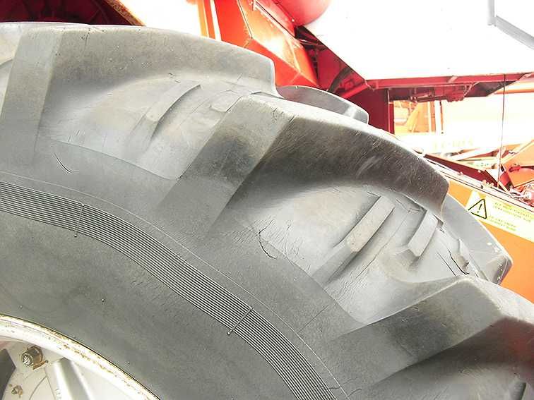 Зерноуборочный комбайн Massey Ferguson 20