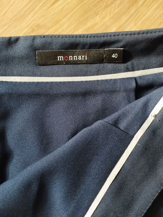 Spódniczka granatowa 40 Monnari