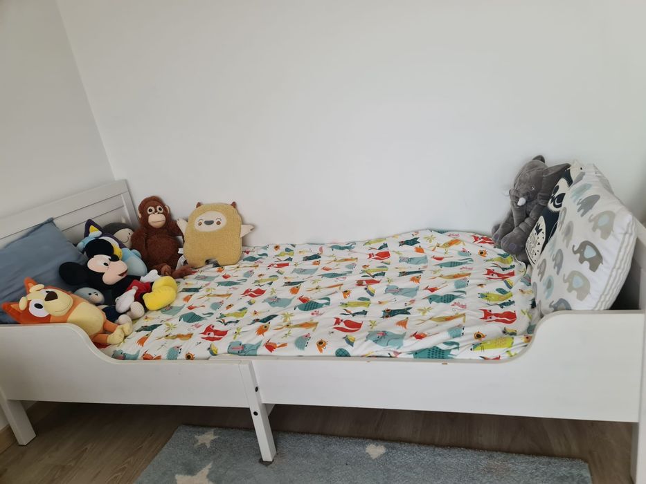 Cama infantil extensível Ikea