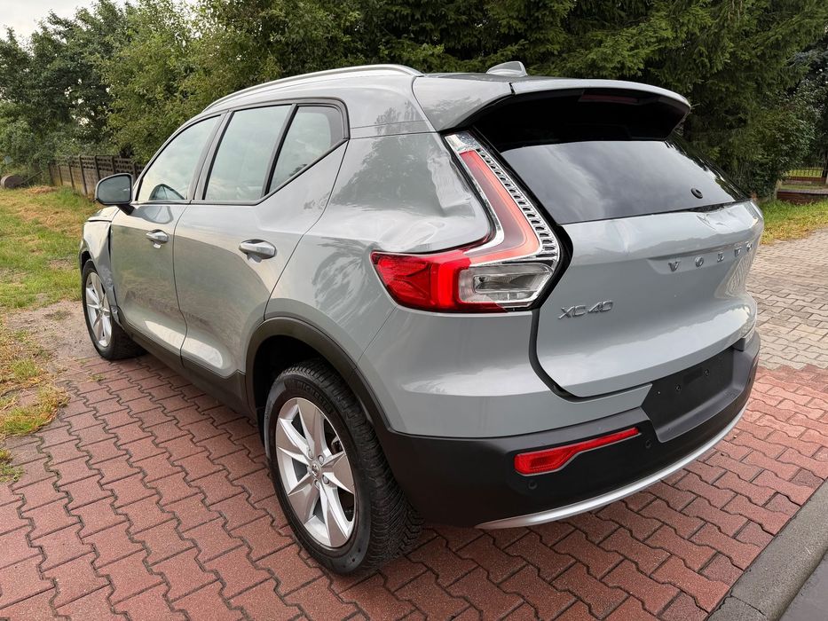 Volvo XC 40 2.0 TI / Hybryda/ 2024 rok / Mały Przebieg ! / Kamera /  Nawigacja/