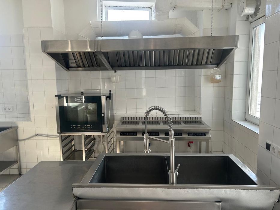 Кухонний цех. Метро Харківська