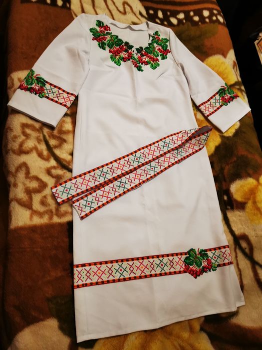 Платье с вышивкой. Вышиванка. Сукня вишита. Плаття вишите.