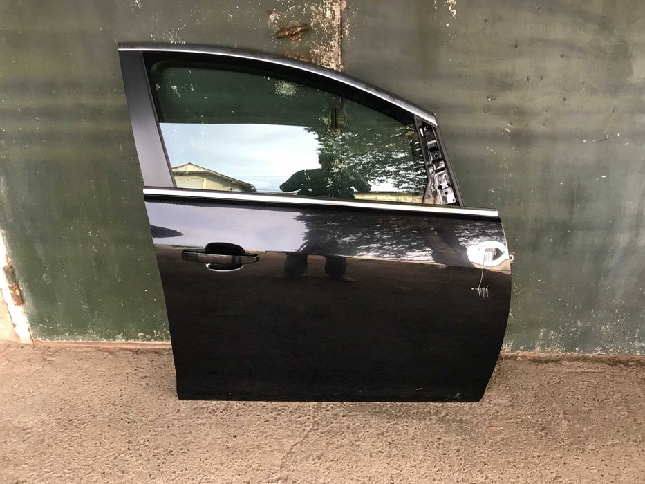 Двері Opel Astra J