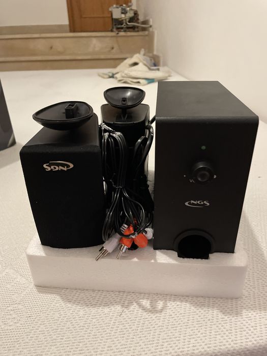2 Columns + 1 Subwoofer425379114004008963