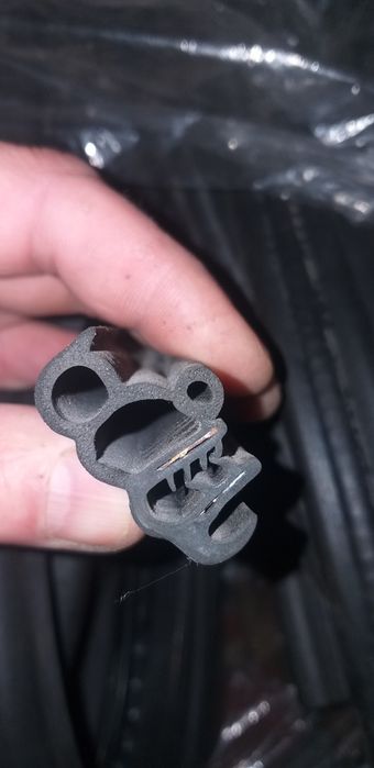 Ущільнювач кузова  Газель