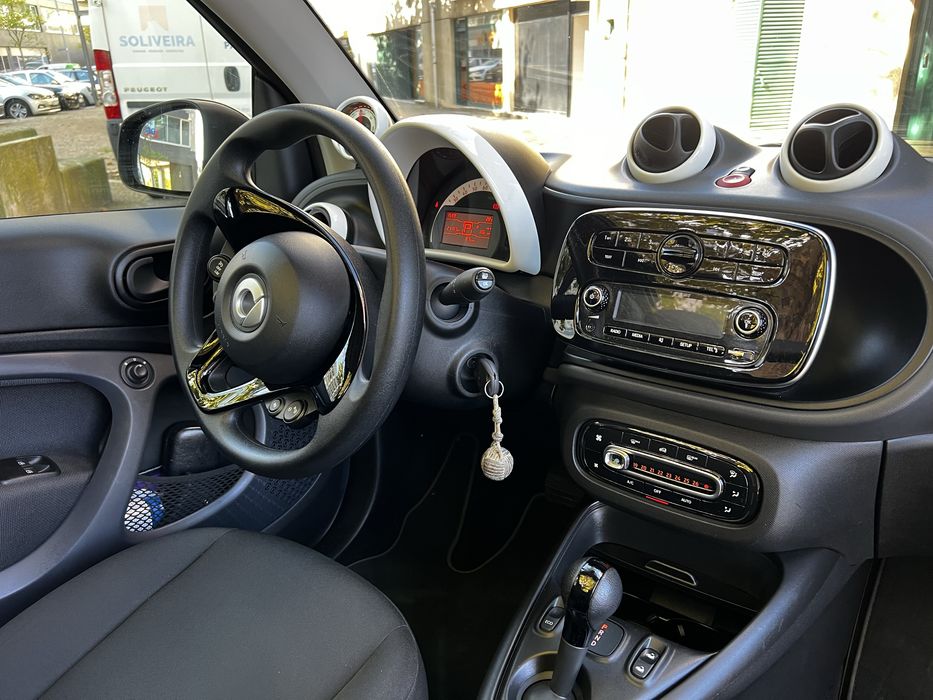 Smart Cabrio EQ (IVA DEDUTIVEL)