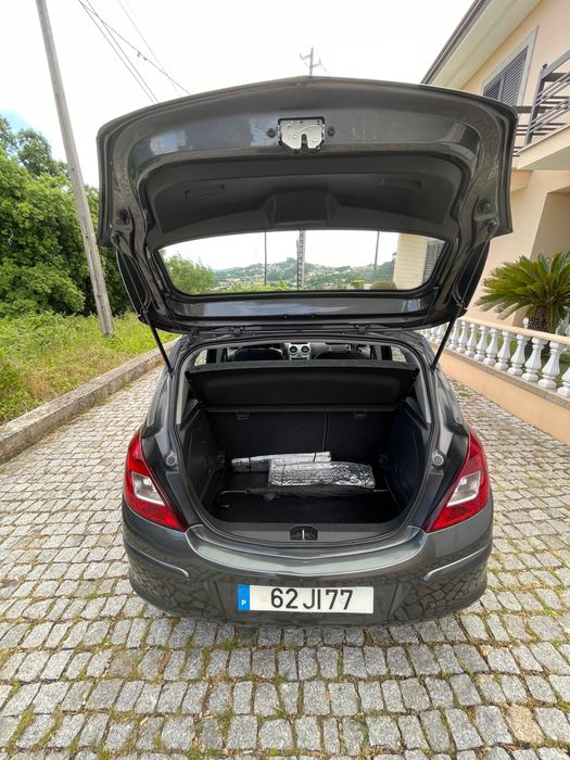 Opel Corsa 1.2 Caixa Automática